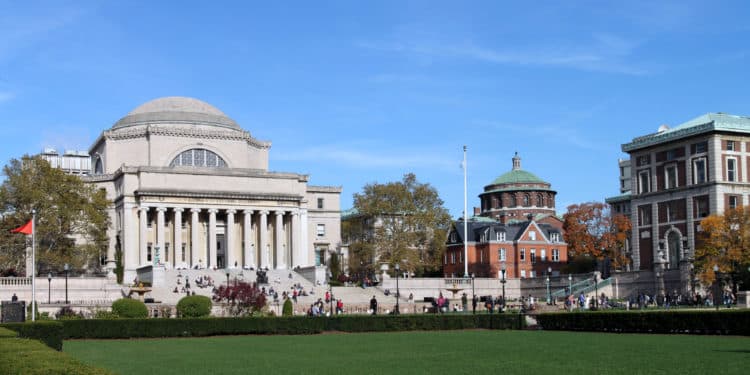 USA : Le milliardaire Robert Kraft retire son soutien à l’université Columbia