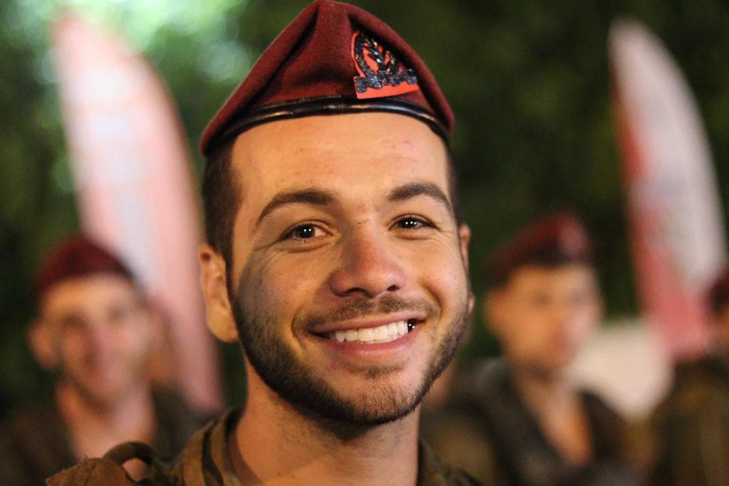Valentin Ghnassia, soldat français tombé au combat le 7 octobre, reçoit la nationalité israélienne à titre posthume