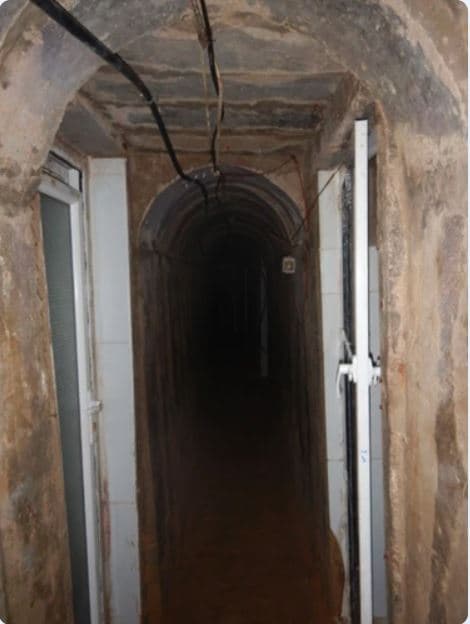 Tsahal dévoile ce qui se cache derrière la porte blindée dans le tunnel sous l’hôpital Al Shifa