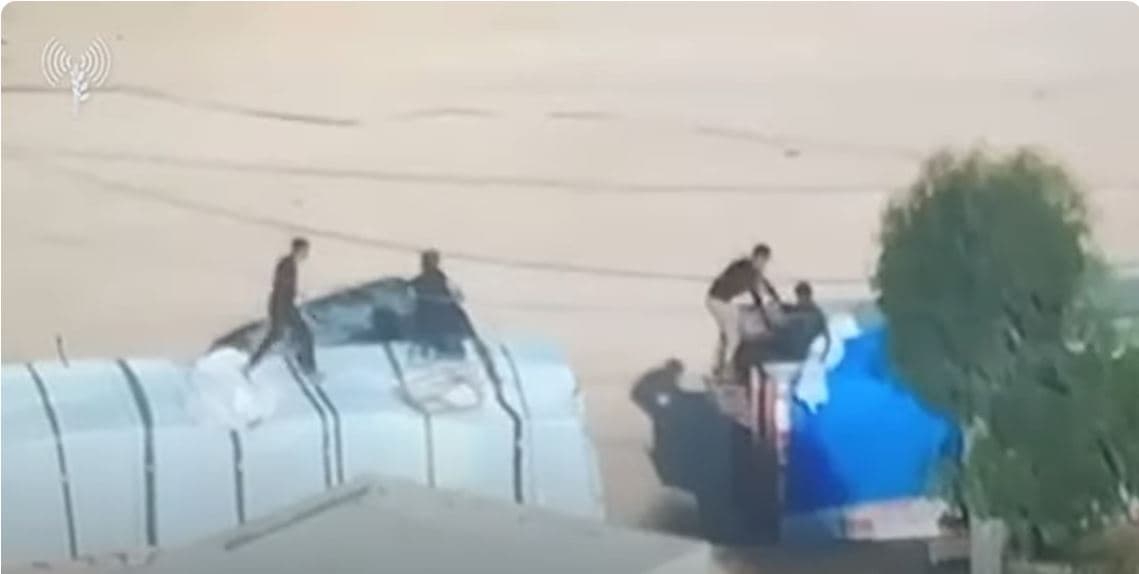 Tsahal publié une vidéo de terroristes du Hamas tentant de prendre le contrôle d’un couloir humanitaire