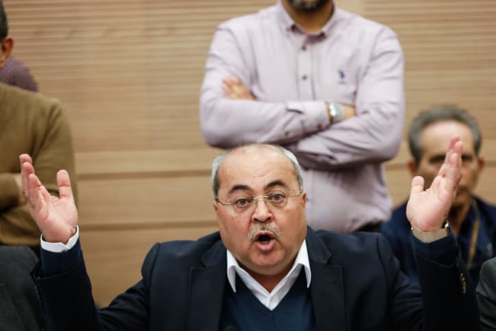 Ahmed Tibi permet à un suspect de s'enfuir