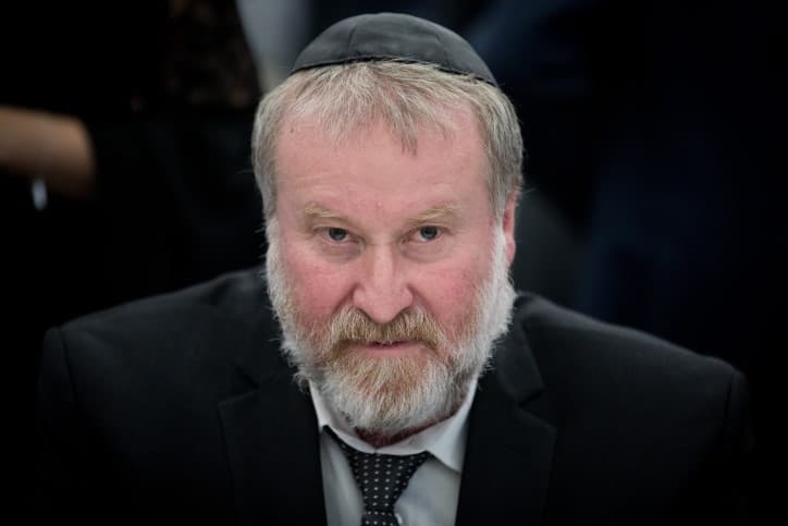 Le conseiller juridique du gouvernement soutient la loi anti-Netanyahou !