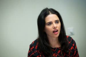 Naftali Bennett apporte tout son soutien aux soldats de Tsahal