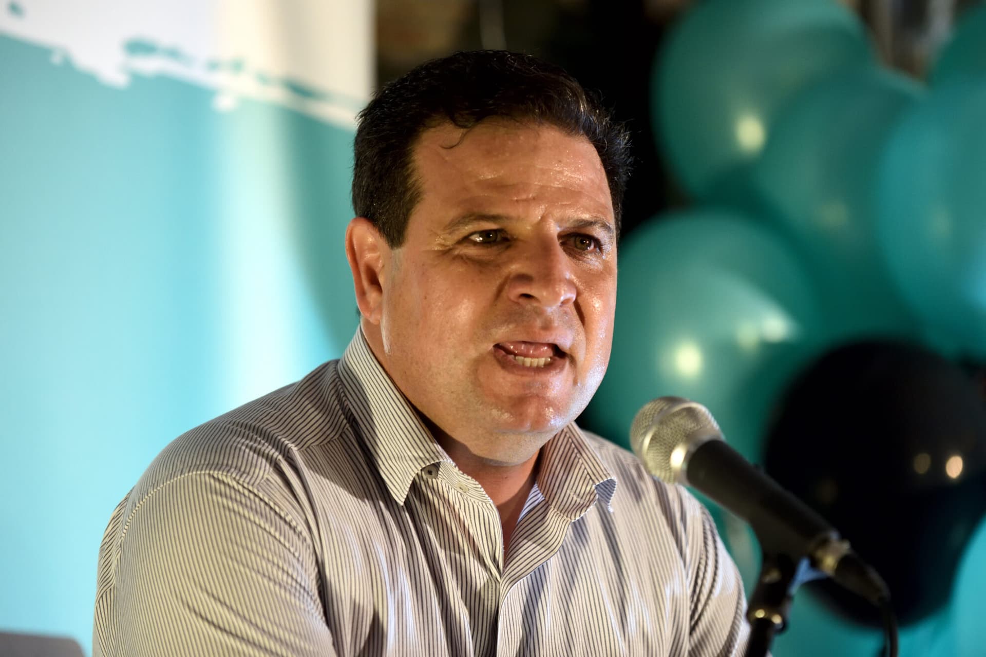 Réactions de députés aux propos d'Ayman Oudeh