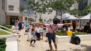 Carmay HaNadiv, une communauté au sein de la ville