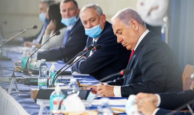 Corona : Binyamin Netanyahou suit les conseils de...Naftali Benett !