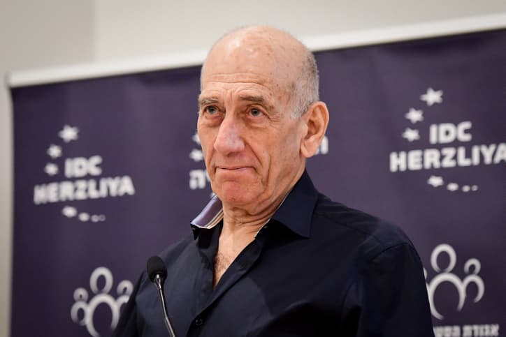 Ehoud Olmert prêt à vendre le pays !