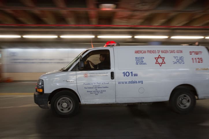 Salve de roquettes sur Tsfat: un mort et 7 blessés