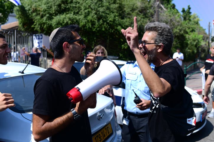 Itamar Ben Gvir en visite dans un lycée: ambiance électrique