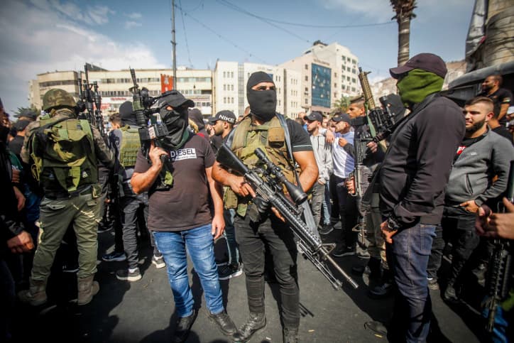 Quel est le pourcentage des Palestiniens qui soutiennent l’action des groupes armés?