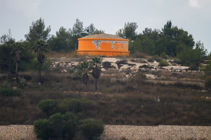 Avec l’autorisation de Gallant: la yeshiva de Homesh s’installe dans un bâtiment définitif
