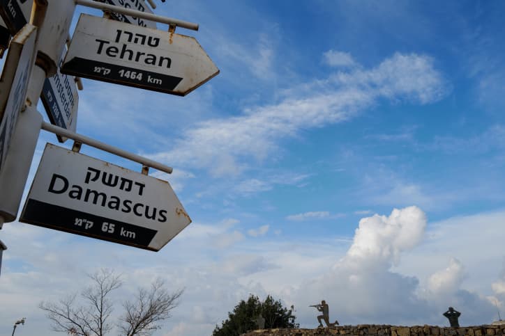 La Syrie accuse Israël d’une attaque aérienne: un soldat syrien tué