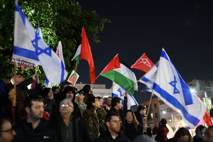 80000 personnes manifestent à Tel Aviv contre le gouvernement