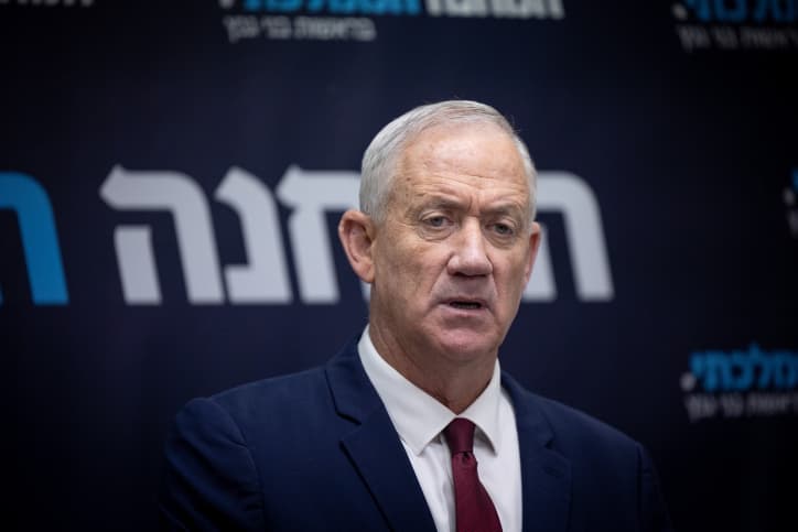 Gantz menace de quitter le gouvernement