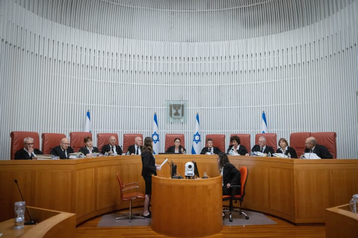 La Cour suprême demande à l’Etat de justifier l’interdiction faite à la Croix Rouge de visiter les terroristes en prison