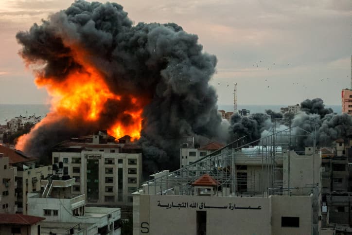 Opération Epées de fer: des combats dans les localités du sud, Tsahal attaque le Hamas à Gaza