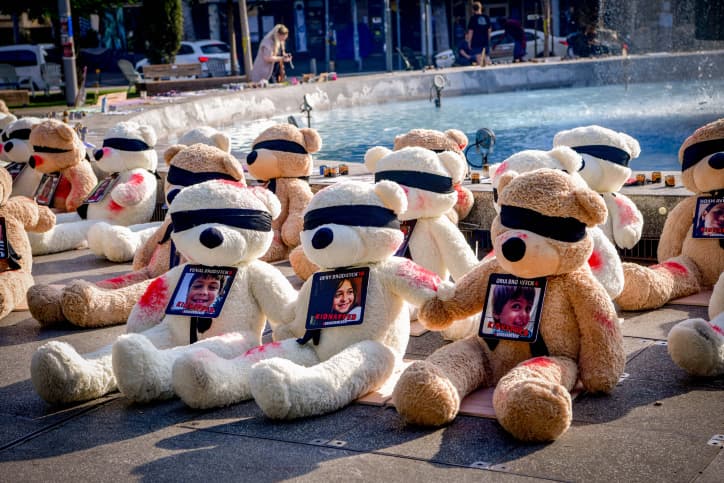 Les consignes données aux soldats qui accueilleront les enfants otages libérés