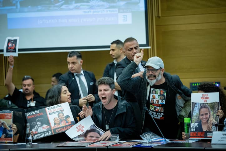 Knesset: passe d’armes entre les députés d’Otsma Yehoudit et des familles d’otages