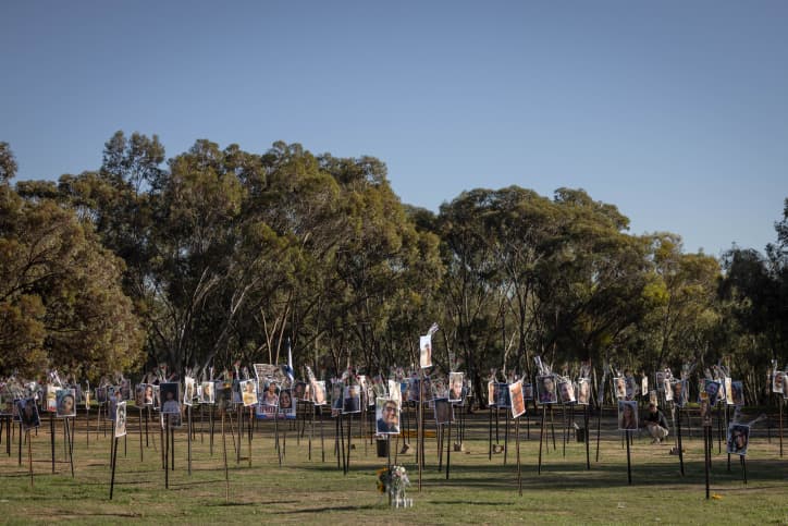 Terrible: près de 50 survivants du massacre au Festival Nova se sont suicidés