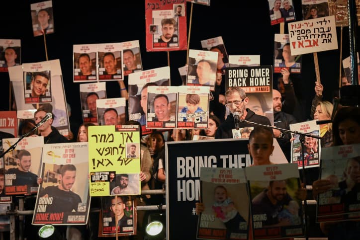 Au moins 50 des otages sont en danger de mort immédiat