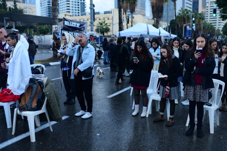 La Histadrout entame une grève de 100 minutes pour marquer les 100 jours de captivité des otages