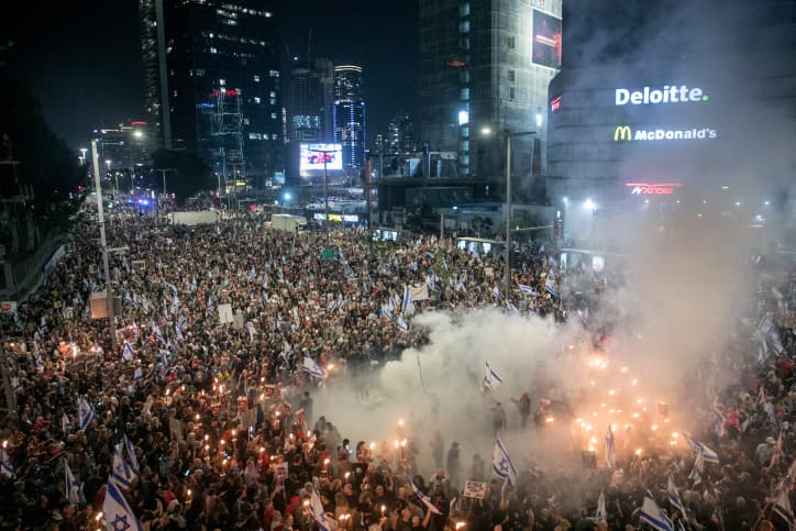 Graves débordements lors de la manifestation contre le gouvernement à Tel Aviv