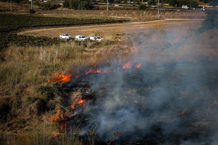 Les Houthis revendiquent le tir d’un missile balistique d’un nouveau type sur la région de Tel Aviv