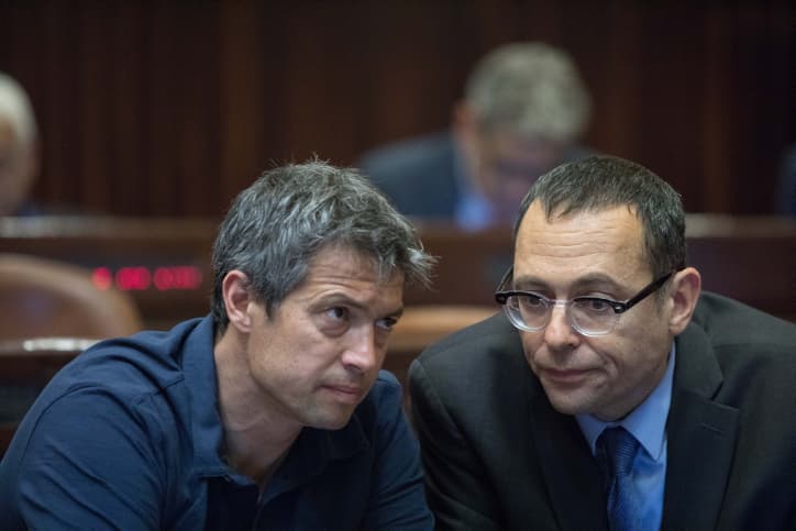 Deux premières recrues pour Guidon Saar