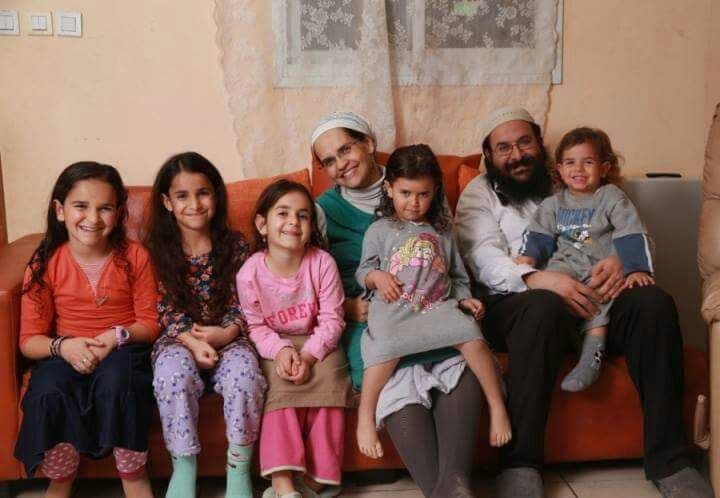 « Ce soir, je vais fêter mes 4 ans de mariage avec un homme mort »