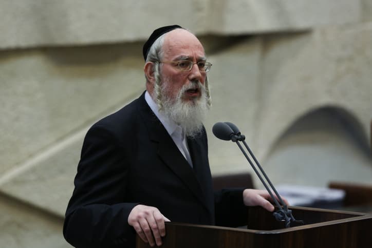 Enrôlement des orthodoxes à l’armée: la loi polémique autour des subventions des crèches