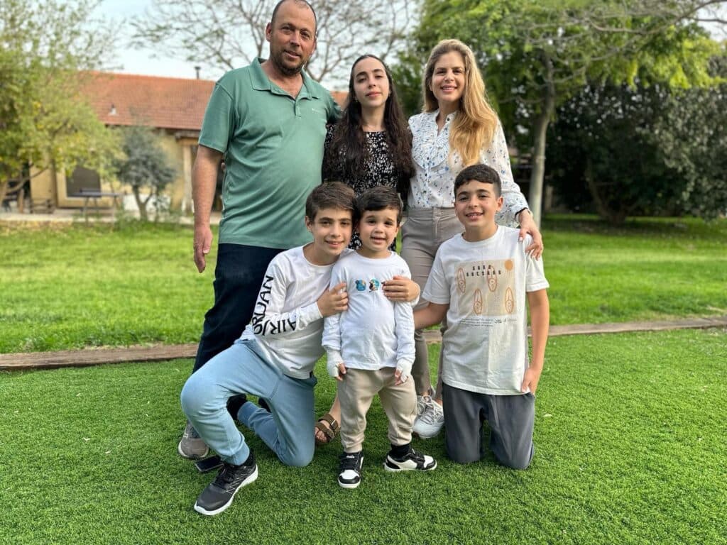 Les noms de trois des victimes tuées par des roquettes du Hezbollah publiés