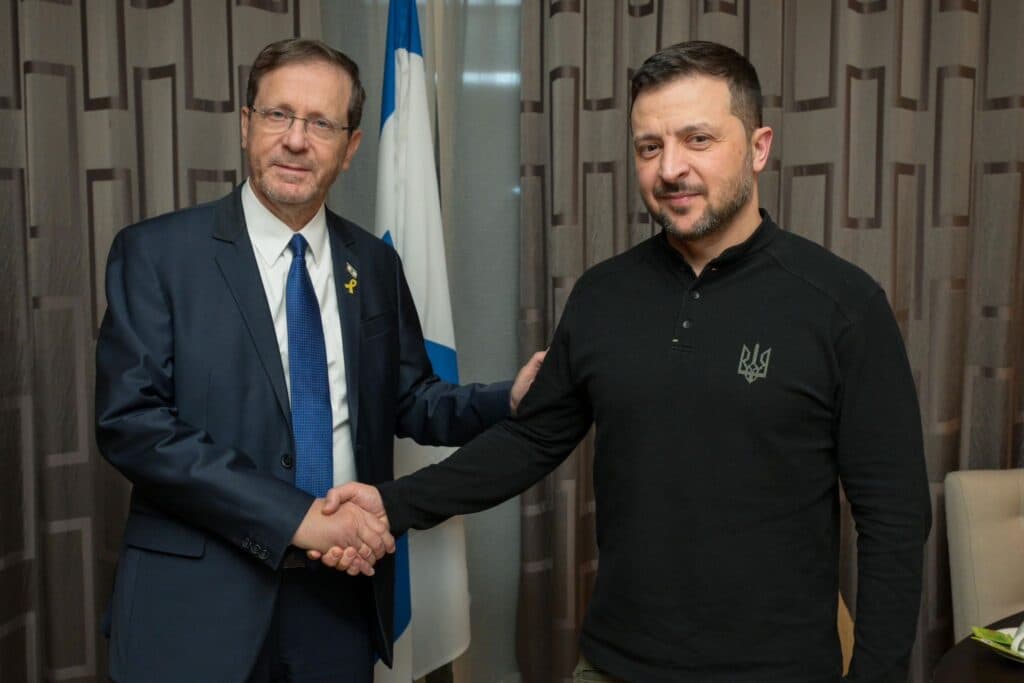 Davos: le Président Herzog insiste sur le sort des otages