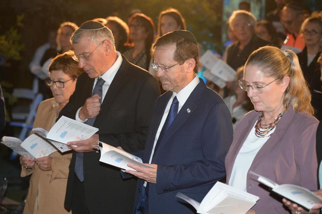 « Quelle est la prochaine étape? Des couteaux? Des fusillades? »