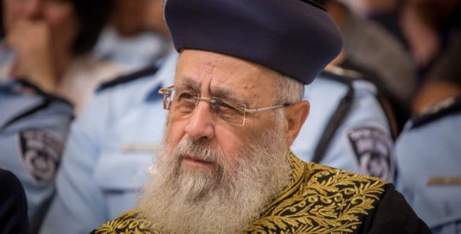 Le Grand rabbin d'Israël Ithsak Yossef crée le scandale
