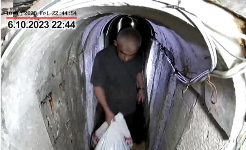 ”Il n’a pensé qu’à lui”: Tsahal publie une vidéo de Sinouar quelques heures avant le massacre du 7 octobre