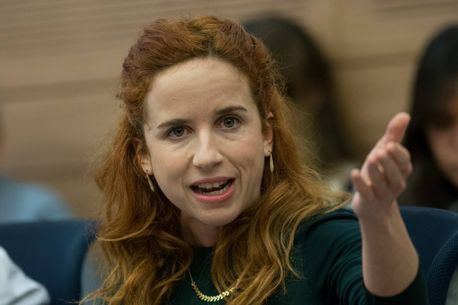 Stav Shafir fait marche arrière...