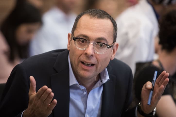 Compromis entre le Likoud et Bleu-Blanc ?