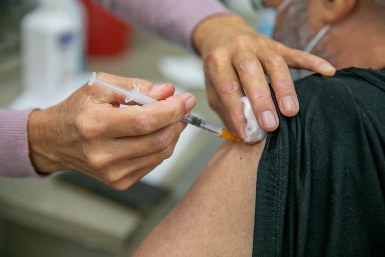 Troisième dose du vaccin : c'est parti !