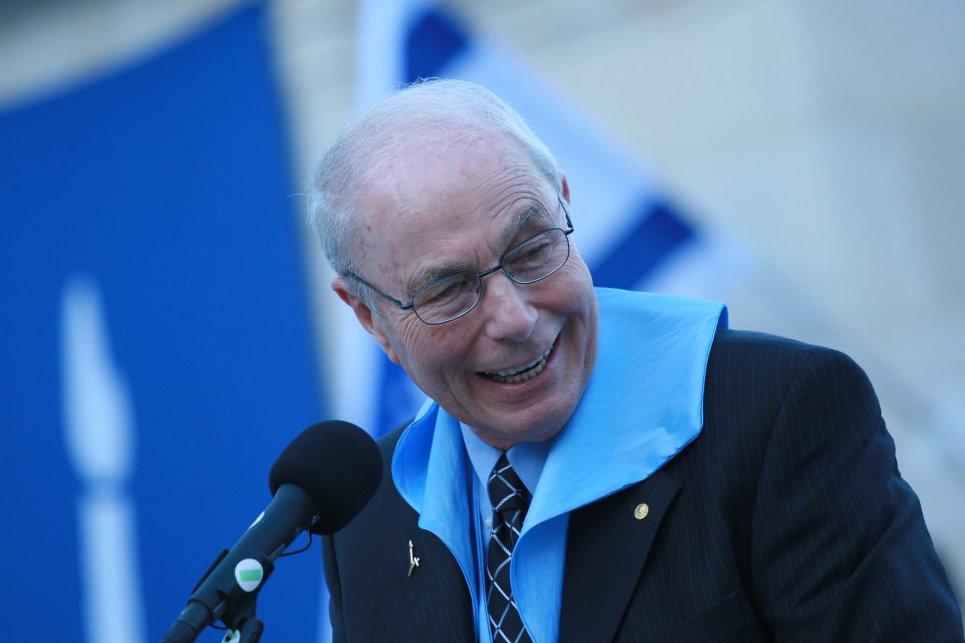 Trois Nobel israéliens s’engagent à soutenir Trump dans l’obtention du prix s’il libère les otages