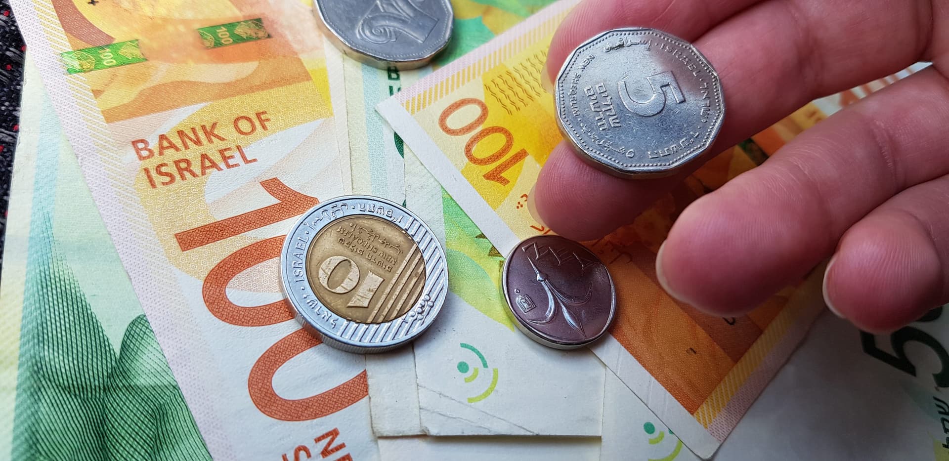 Le shekel se renforce, la crise immobilière se confirme – La revue économique de la semaine