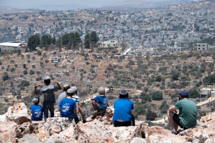 Les ''jeunes des collines'' dans la ligne de mire du gouvernement