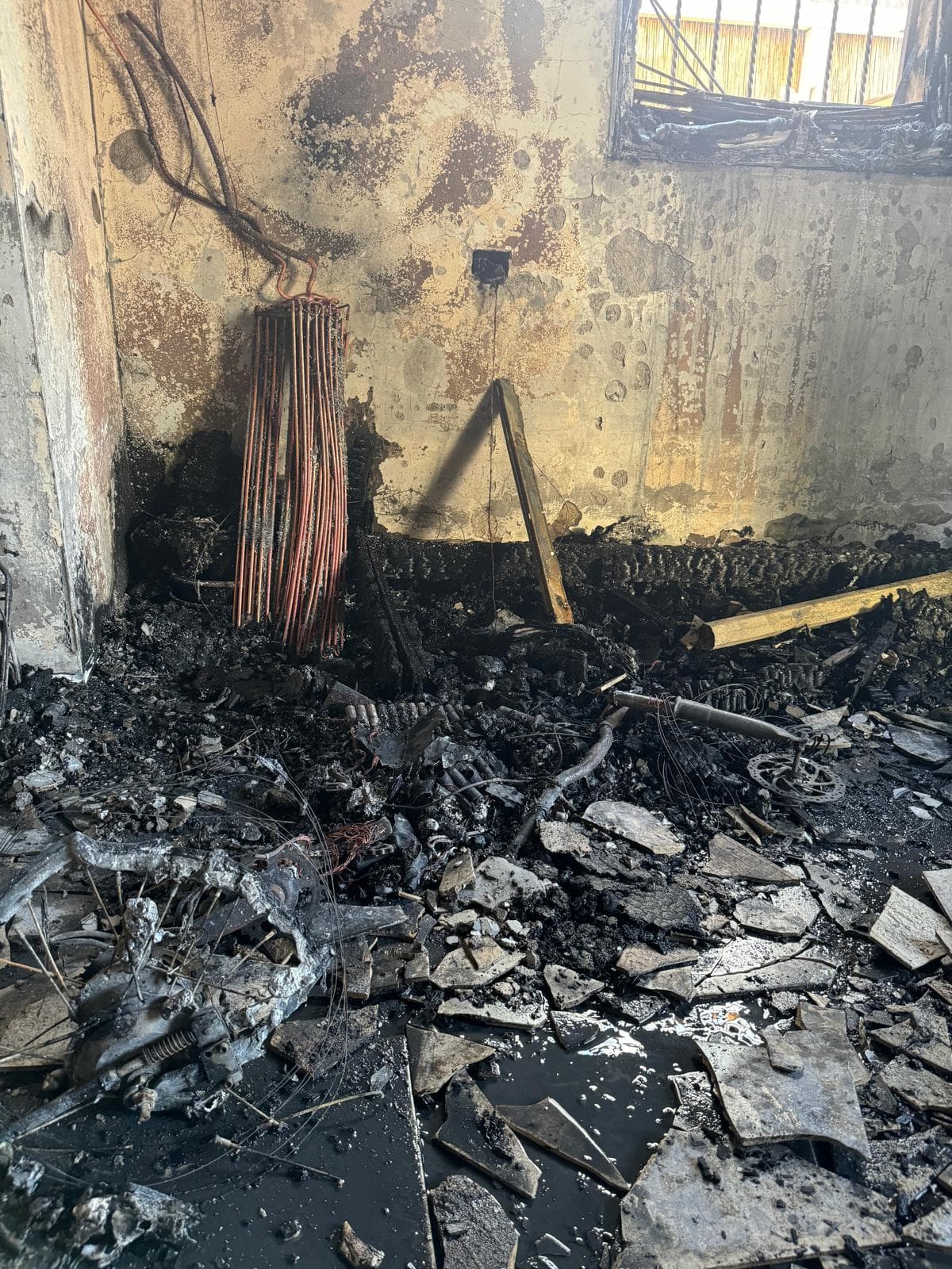 Kohav Yaakov: une mère de famille périt dans un incendie, 19 personnes blessées