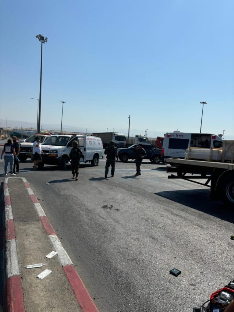 Attentat à l’arme à feu au passage d’Allenby dans la Vallée du Jourdain: trois morts