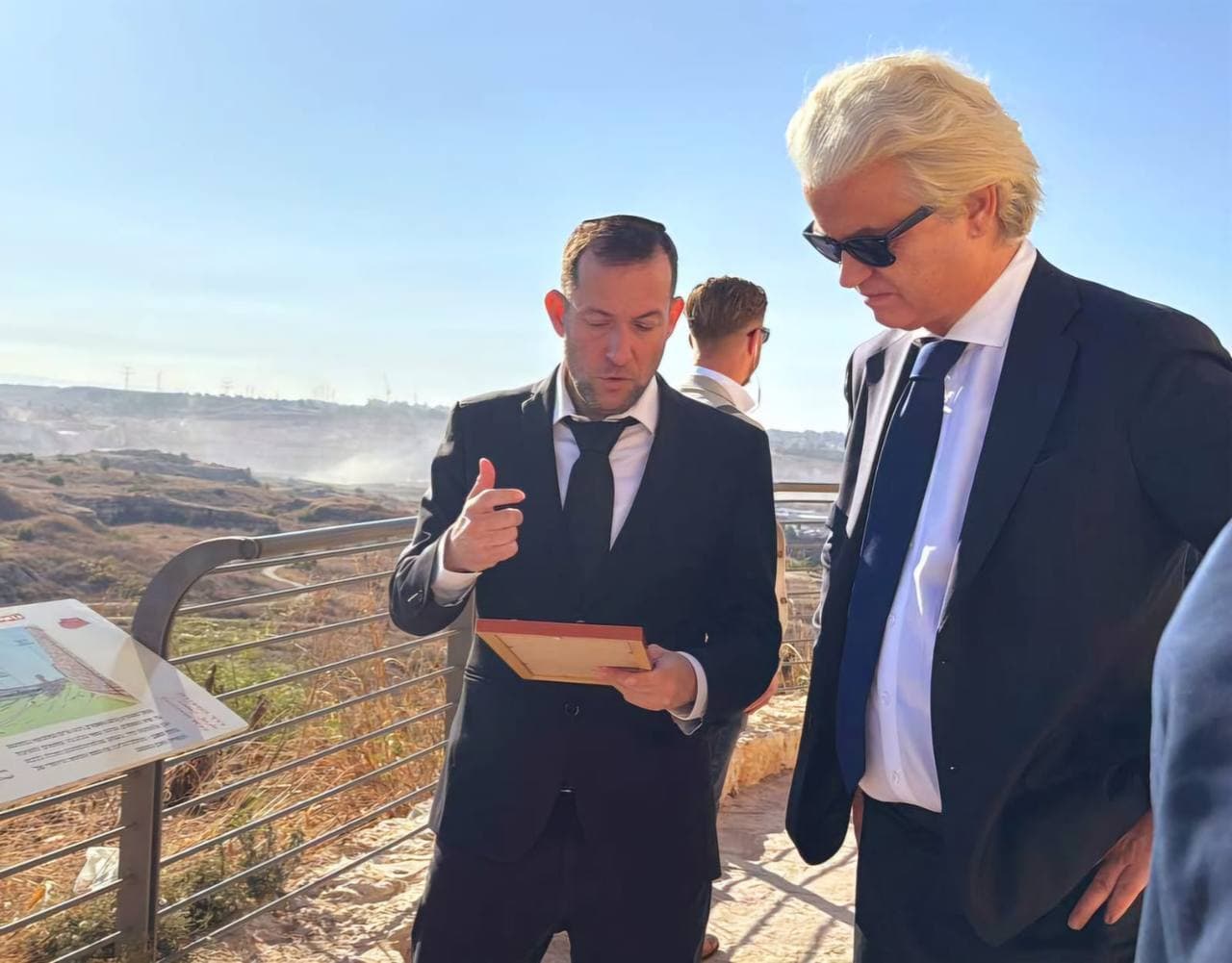 Geert Wilders en Samarie: ”Incroyable comme Israël est petit”